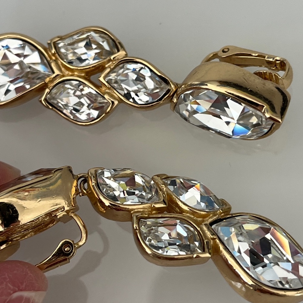 Christian Dior Crystal Drop Gold Toned Earrings Signed Dangle Statement Vintage - Picture 8 of 8